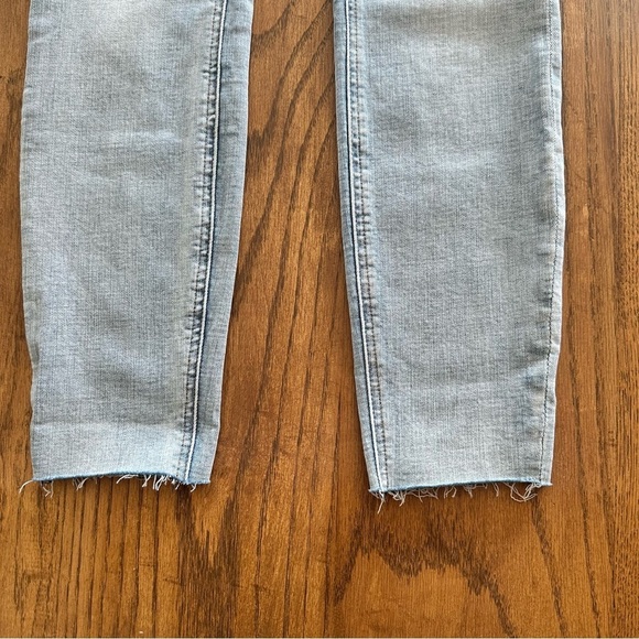 NWT Pistola Arielle Skinny Scissor Cut Hem Jean Raw Hem No Pressure Wash Sz 26 - Picture 6 of 13